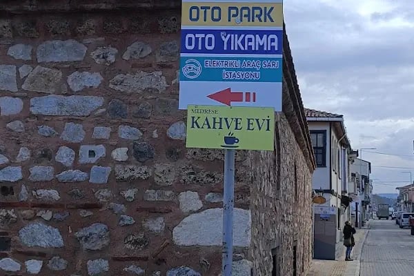 Mülayim Oto Yıkama oto park oto şarj - Resim 10
