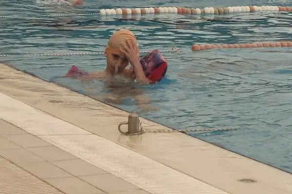 Bursa Büyükşehir Belediyesi Gençlik ve spor Hizmetleri Dairesi Başkanlığı Fethiye Yüzme Havuzu - Resim 7