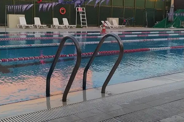 Bursa Büyükşehir Belediyesi Gençlik ve spor Hizmetleri Dairesi Başkanlığı Fethiye Yüzme Havuzu - Resim 2