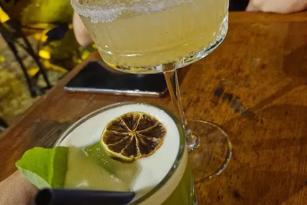 Side House Bar - Resim 15
