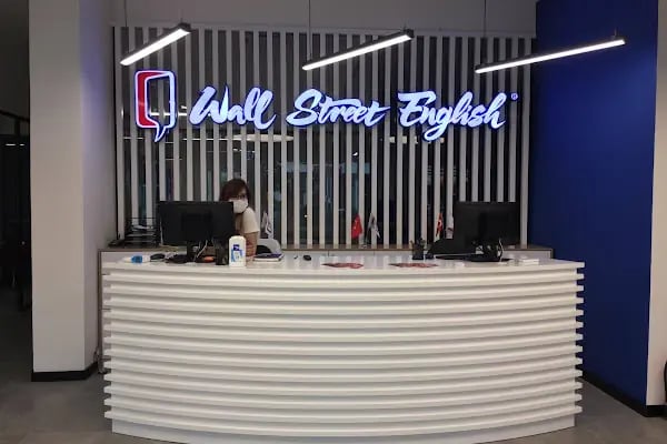 Wall Street English Bursa - Özlüce İngilizce Kursu - Resim 1