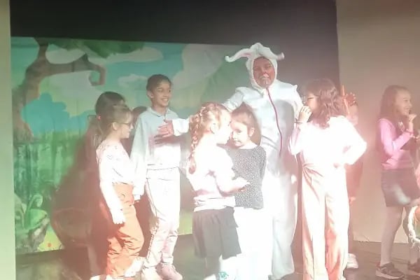 Hayalicinas Tiyatrosu - Resim 15