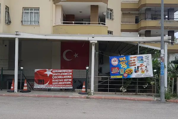 Yüzde Yüz Eğitim Merkezi - Resim 2