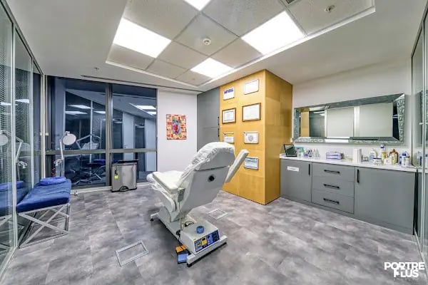 Uzm. Dr. İrem Hengirmen Acu | Dermatoloji &amp; Kozmetoloji &amp; Otolog Mikrogreft - Resim 2