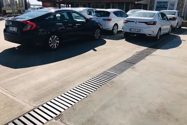 Tesla Rent A Car - Resim 8