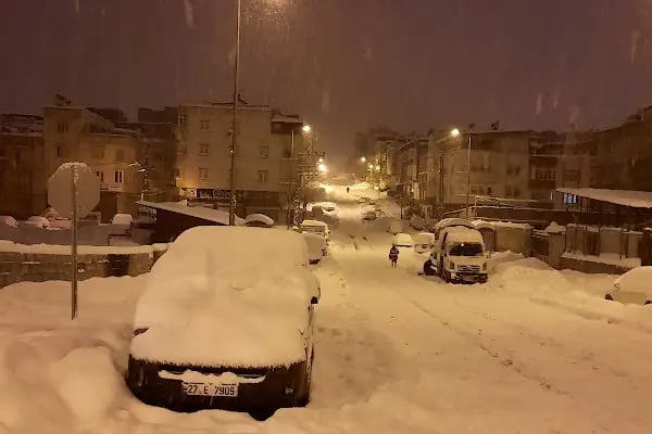 Aras Kargo İpekyolu Şubesi - Resim 4