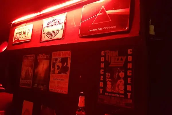 Black Pub - Resim 16