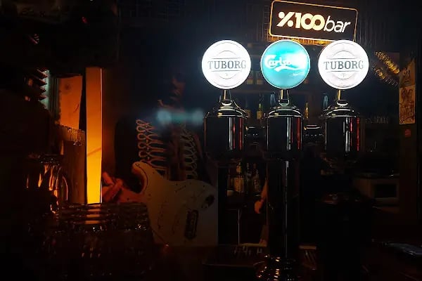 Black Pub - Resim 11