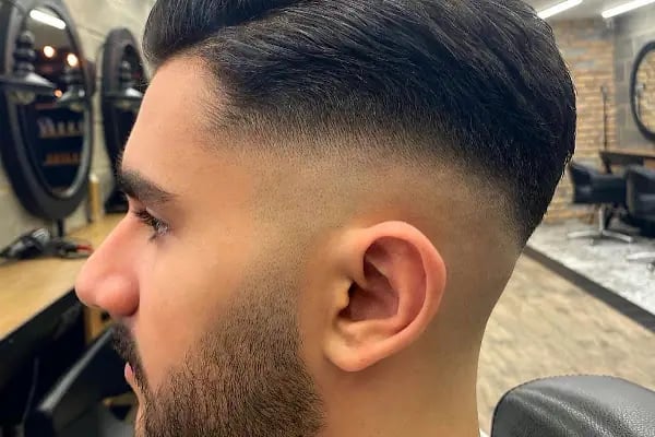 Faruk Uğur Barber’s Club - Resim 6