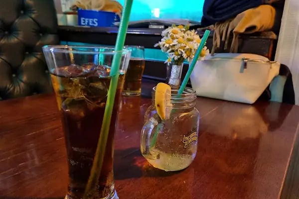 The House Pub - Resim 9