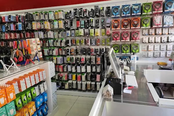 GMC Cep Telefonu Aksesuarları - Genç Bilişim / İstanbul Caddesi Merkez - Resim 2