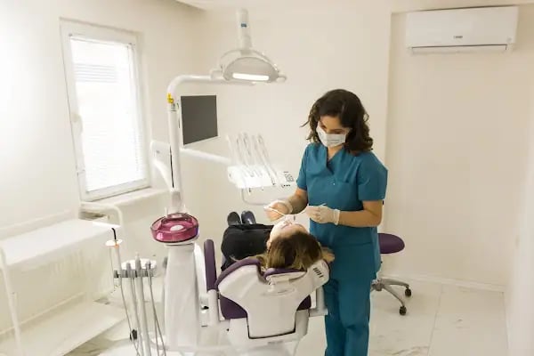 Bursa Çene Cerrahisi ve İmplant - Dr. Bilge Pınar Durmuş - Resim 7