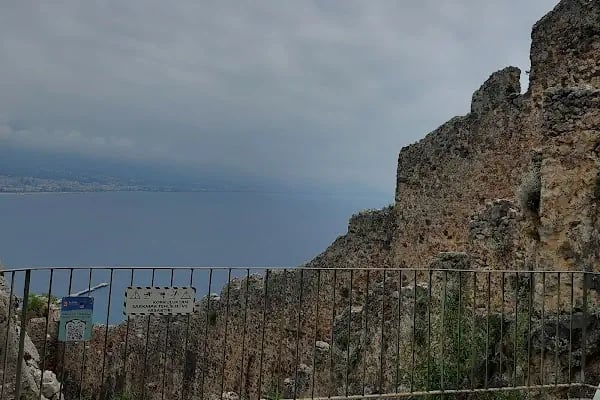 Ehmedek Kalesi - Resim 10