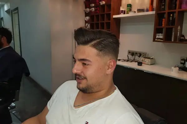 Salon Gökhan Erkek Kuaförü - Resim 16