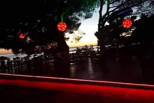 Filika Kokteyl Bar - Resim 12