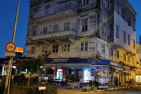 Sait Faik Abasıyanık Heykeli - Resim 4
