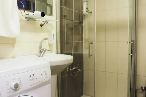 Zebra Hotel Alsancak - Resim 9