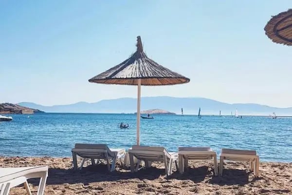 KARANFİL ROOMS -Foca Elies - Resim 9