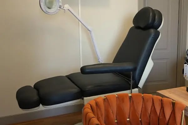 Dermatolog Doktor Emre Tambay - Resim 4
