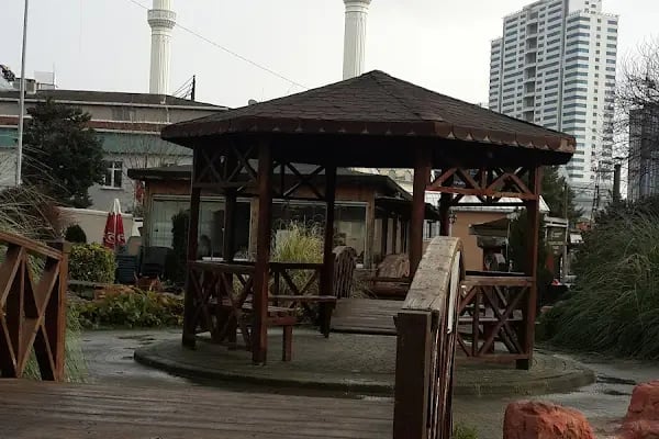 Küçükçekmece Belediyesi Ulubatlı Hasan Parkı - Resim 3