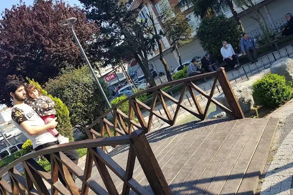 Küçükçekmece Belediyesi Ulubatlı Hasan Parkı - Resim 2