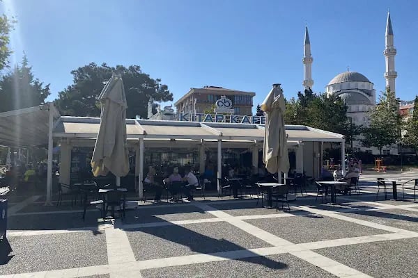 Çorlu Belediyesi Kitap Kafe - Resim 4