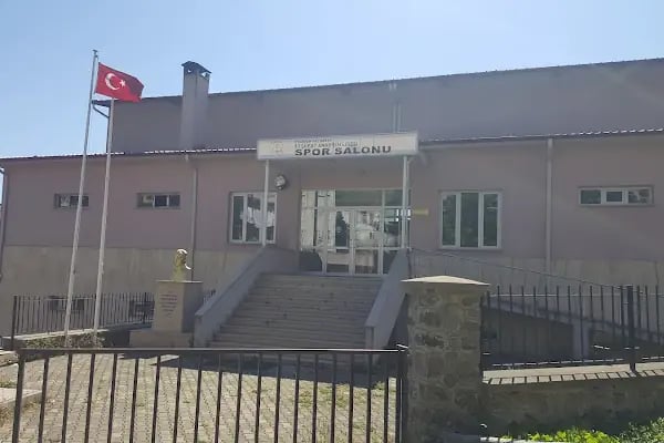 17 Şubat Anadolu Lisesi Spor Salonu - Resim 1