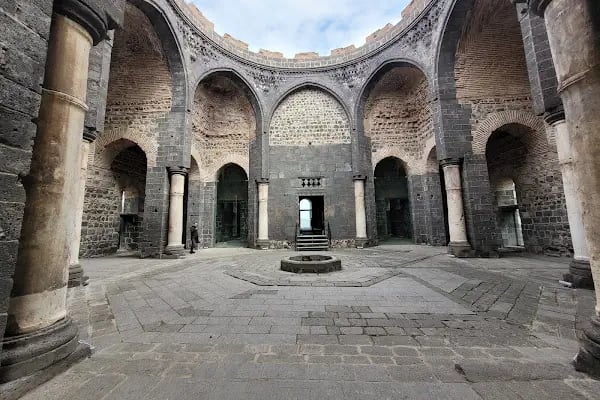 Diyarbakır Kalesi ve Arkeoloji Müzesi - Resim 4