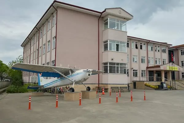 Selim Yürekten Mesleki ve Teknik Anadolu Lisesi - Resim 8