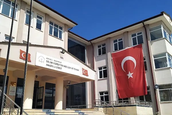 Selim Yürekten Mesleki ve Teknik Anadolu Lisesi - Resim 14