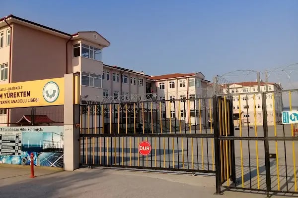 Selim Yürekten Mesleki ve Teknik Anadolu Lisesi - Resim 15