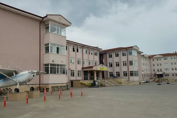 Selim Yürekten Mesleki ve Teknik Anadolu Lisesi - Resim 17