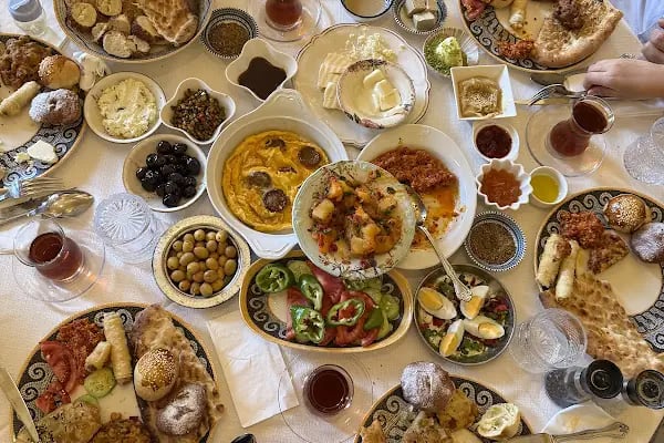 Bayazhan Hotel & Restaurant - Resim 6