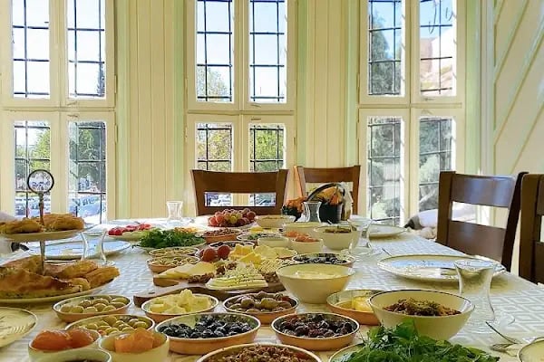 Bayazhan Hotel & Restaurant - Resim 3