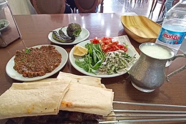 By Kasap Burger &amp; Cafe Diclekent - Resim 13