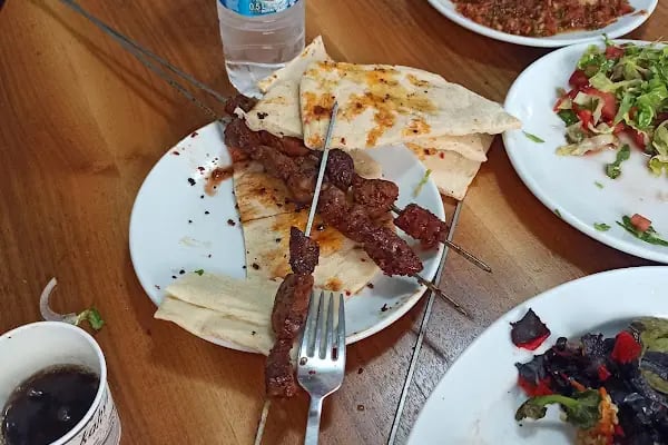 By Kasap Burger &amp; Cafe Diclekent - Resim 16