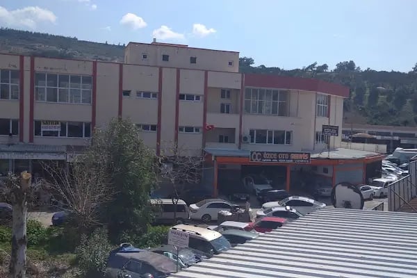 Buca oto sanayi sitesi - Resim 1