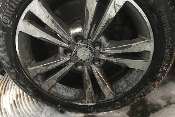 Rein Car Wash - Oto yıkama - Detailing - Seramik Kaplama - Oto Kuaför - Pasta Cila - Boya Koruma - Resim 3