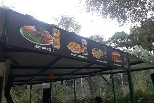 Havuzlu Park 2 Cafe - Resim 2