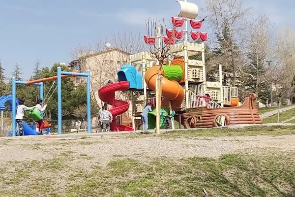 Telsizler İlkokulu - Resim 2