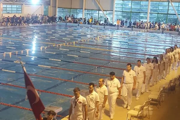 Galatasaray Ergun Gürsoy Olimpik Yüzme Havuzu - Resim 9