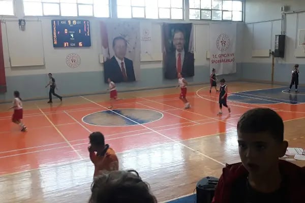 Zekai Bal Kapalı Spor Salonu - Resim 14