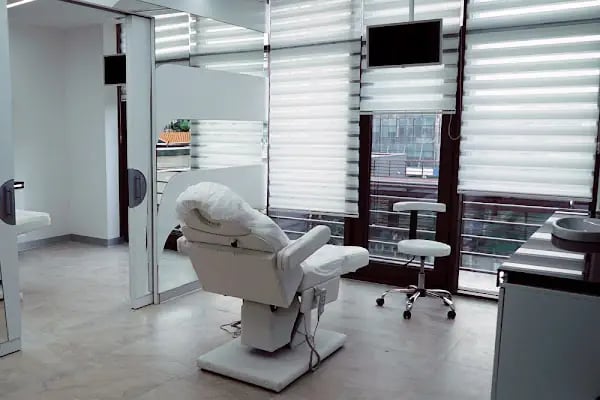 Lovest Clinic - Resim 7