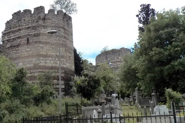 Sur Dibi Mezarlığı - Resim 2