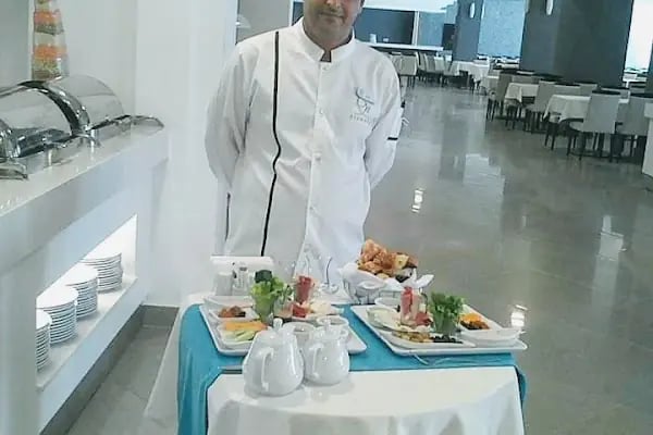 Kapalı Pazar Yeri aperatif tost köfte döner - Resim 20