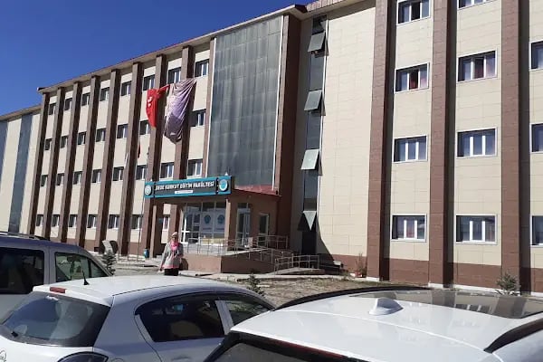 Kafkas Üniversitesi - Resim 15