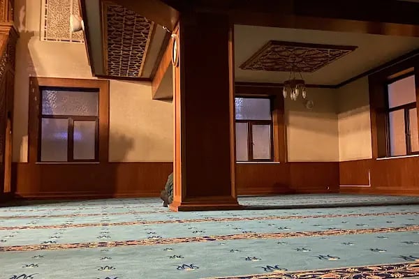 HÜSEYİN GAZİ ÜÇKIZLAR ASHABI SUFFA CAMİ - Resim 3