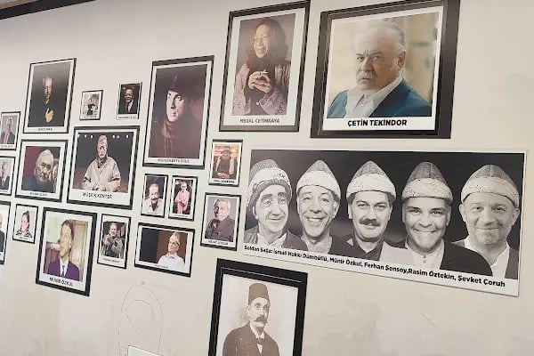 Hasan Ali Yücel Dünya Klasikleri Kütüphanesi - Resim 1