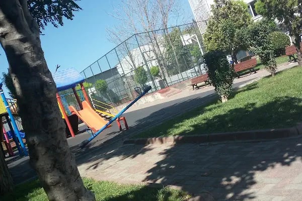 İlhan Koç Parkı - Resim 3