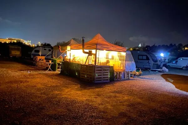 İZMİR AYAZ KARAVAN PARK - Resim 3